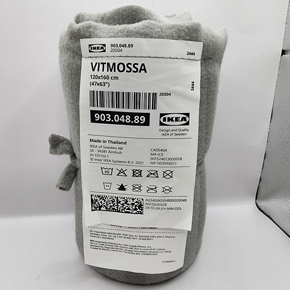 IKEA Vitmossa Fleece Throw 47x63" Blanket Gray Grey Striped Soft Polyester - Picture 2 of 4